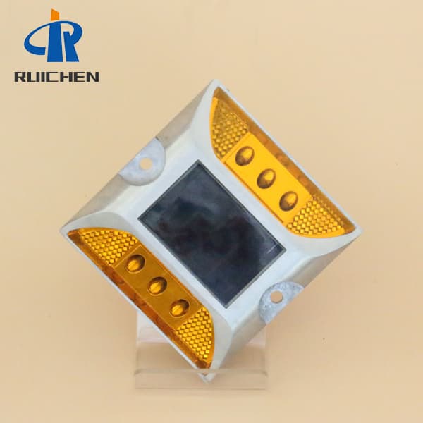 <h3>Road Stud - Plastic Reflective Road Stud Manufacturer from Pune</h3>
